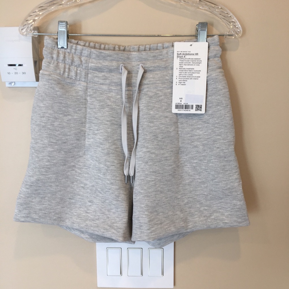 SOLD ON ANOTHER FORUM lululemon Soft Ambitions High-Rise Short 4”